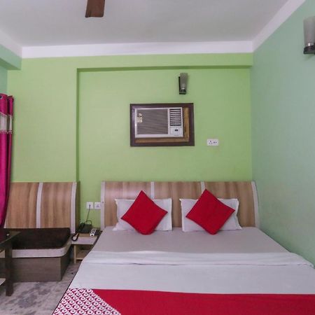 Rampurhat Oyo 60609 Hotel Tanushree المظهر الخارجي الصورة