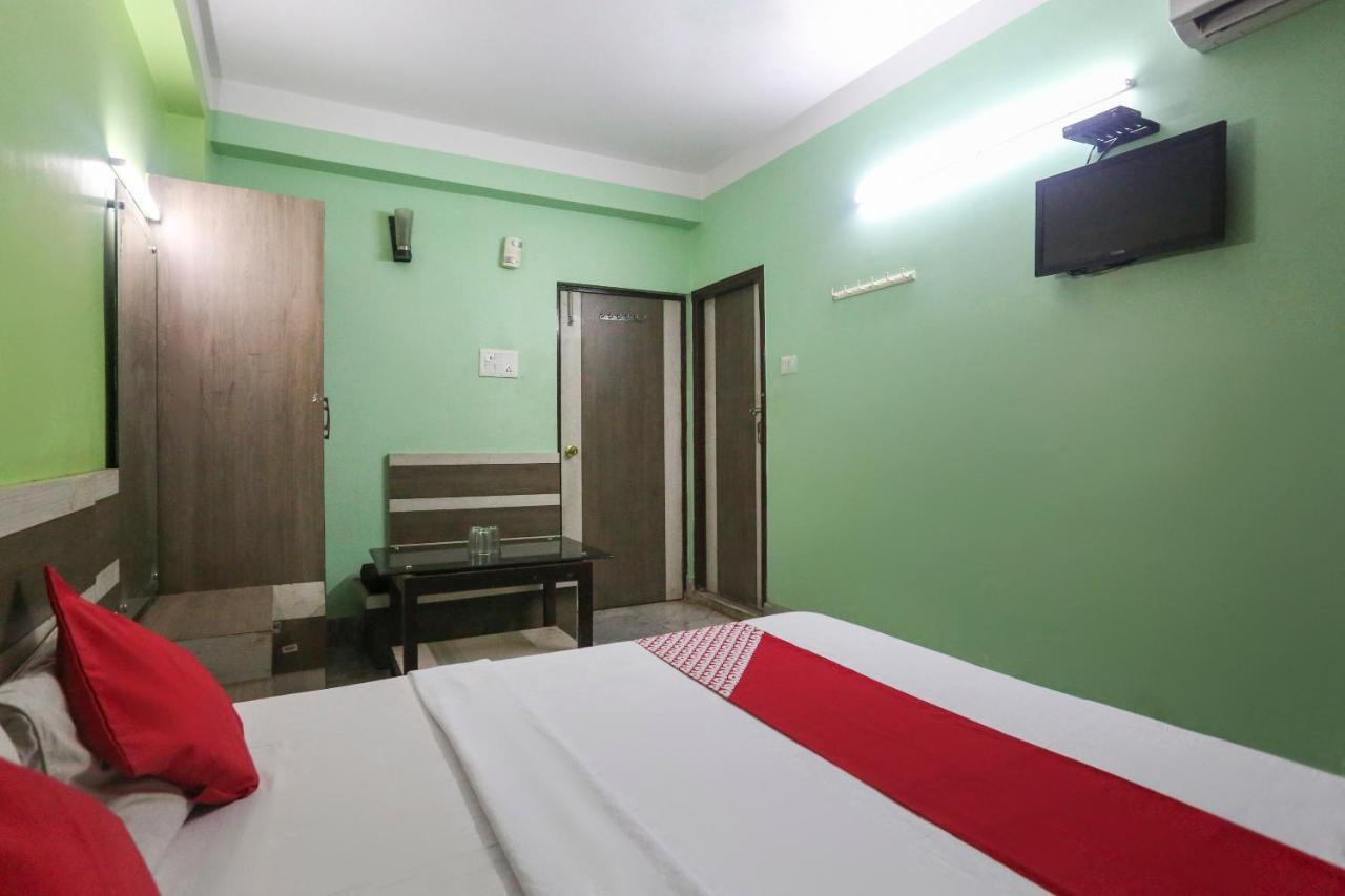 Rampurhat Oyo 60609 Hotel Tanushree المظهر الخارجي الصورة