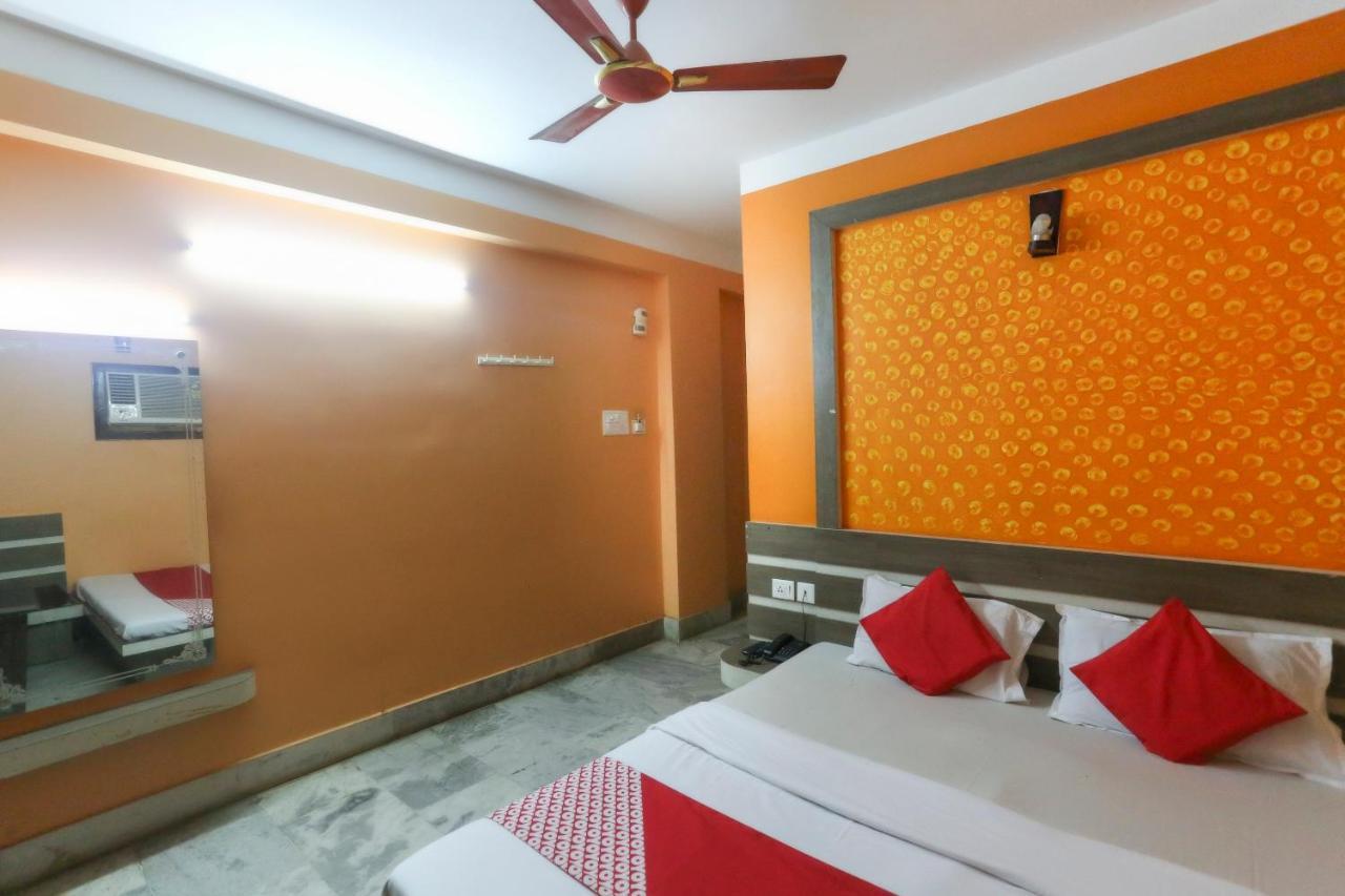 Rampurhat Oyo 60609 Hotel Tanushree المظهر الخارجي الصورة