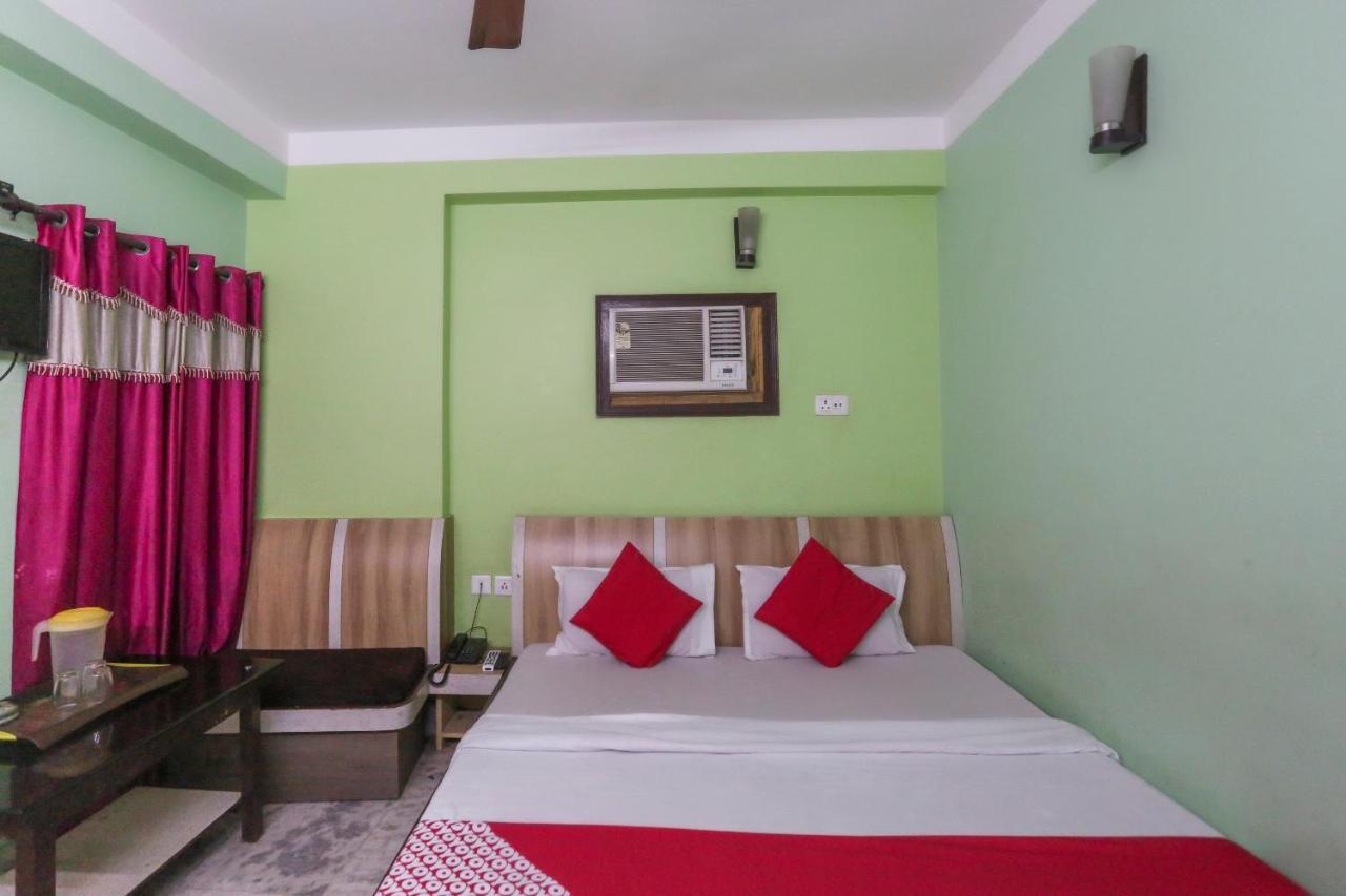 Rampurhat Oyo 60609 Hotel Tanushree المظهر الخارجي الصورة