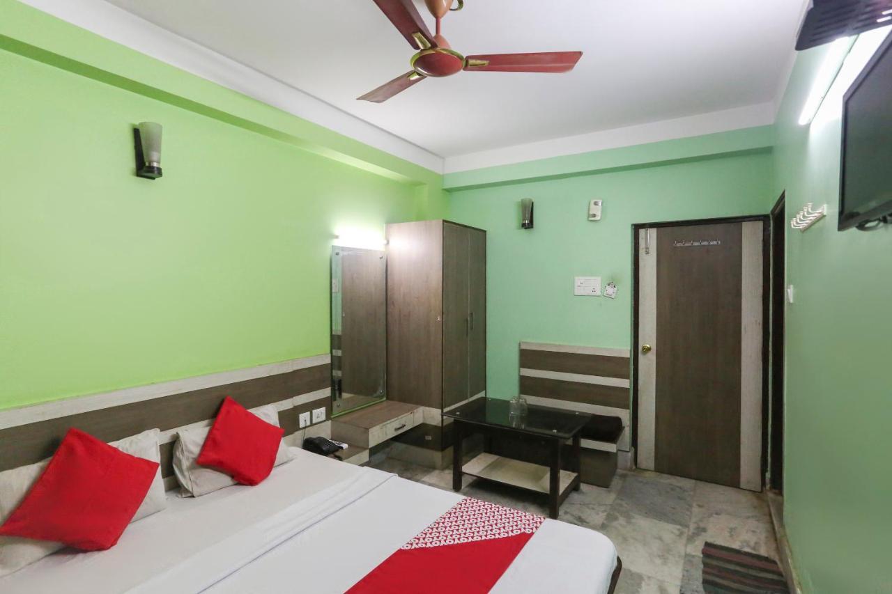 Rampurhat Oyo 60609 Hotel Tanushree المظهر الخارجي الصورة