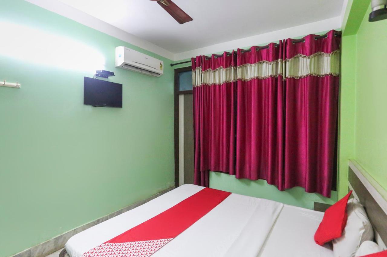 Rampurhat Oyo 60609 Hotel Tanushree المظهر الخارجي الصورة