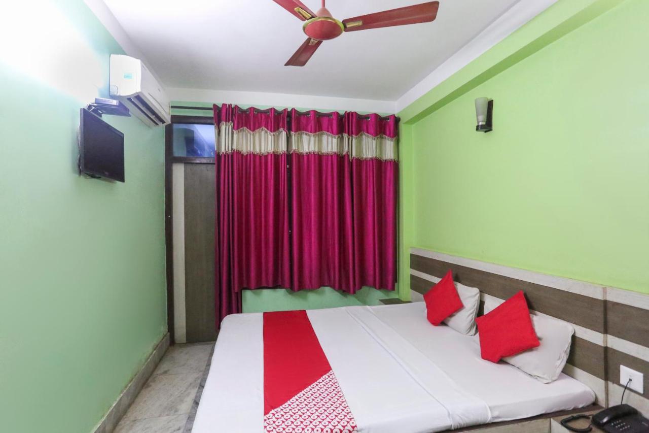 Rampurhat Oyo 60609 Hotel Tanushree المظهر الخارجي الصورة